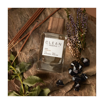Clean Clean Reserve Seuded Oud - изглед 2